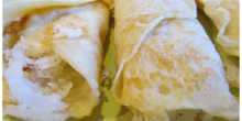 Crepes with coconut filling (Mutta Pathiri)