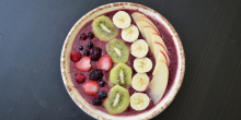 'Fruits and Veggies' Smoothie Bowl || Healthy Berry and Banana Smoothie ( Paleo, AIP)