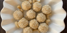 Sesame Cashew Balls (Paleo, Vegan)