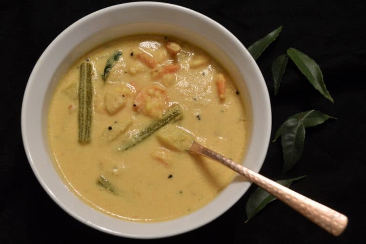 kerala prawn coconut curry with drumsticks